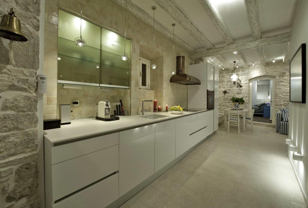 Apartment Whooart Komiža Kültér fotó